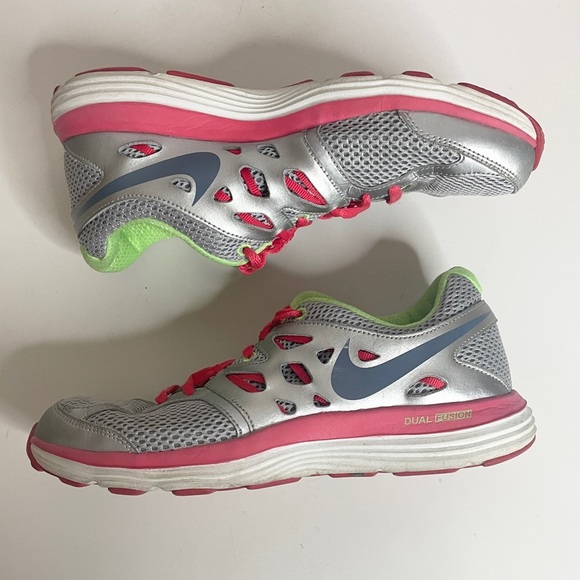 Nike Shoes - Nike Size 8 Womens Dual Fusion Lite 599560-001 Gray Running Shoes Silver